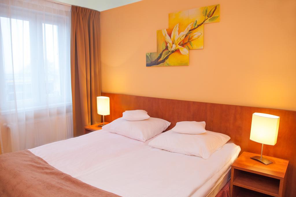 Hotel Ikar ビィドゴシュチュ 部屋 写真