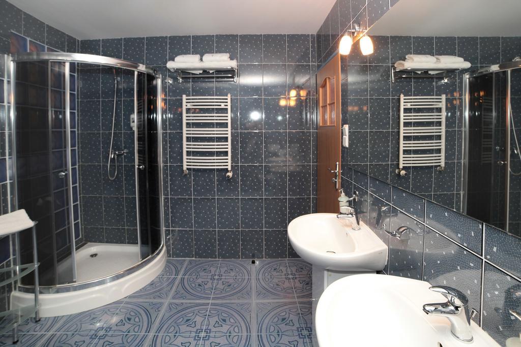 Hotel Ikar ビィドゴシュチュ 部屋 写真