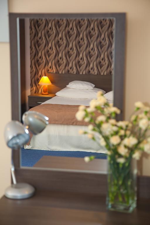 Hotel Ikar ビィドゴシュチュ 部屋 写真
