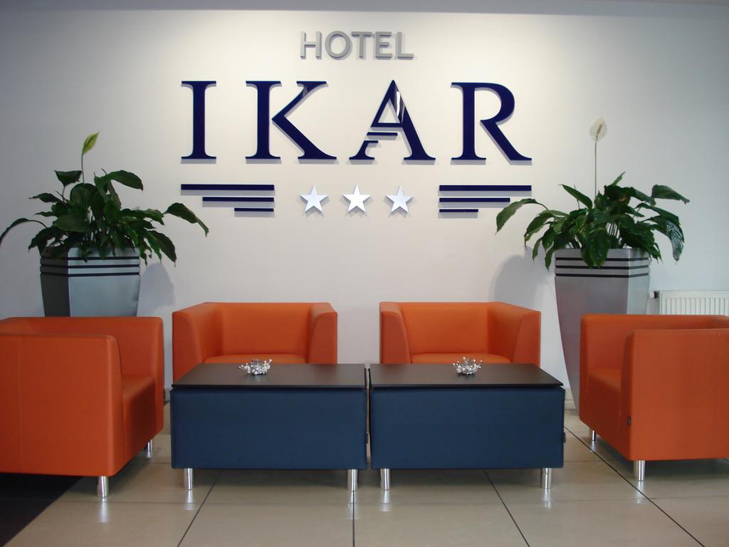 Hotel Ikar ビィドゴシュチュ エクステリア 写真