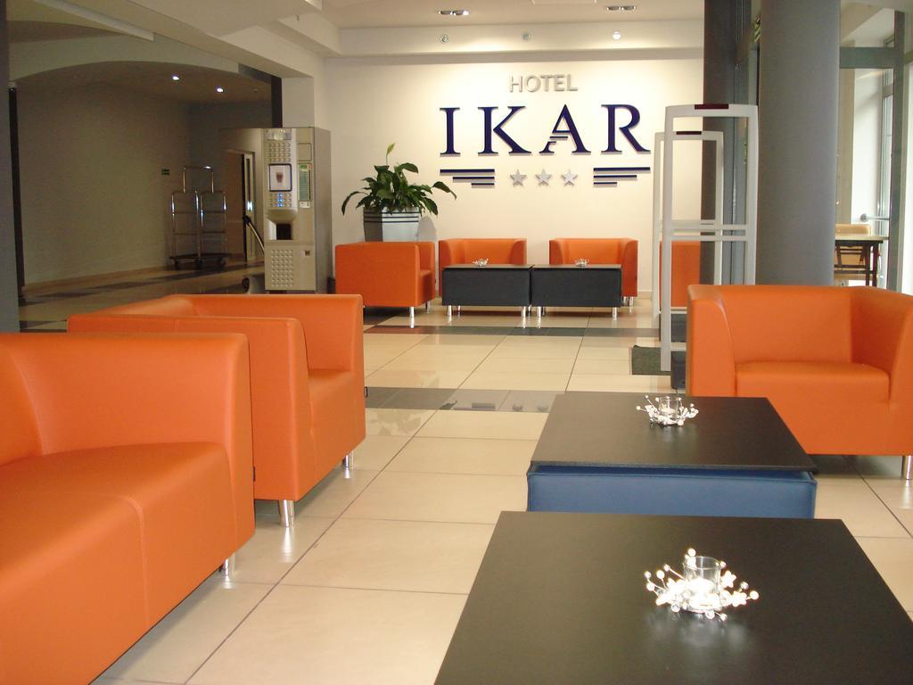 Hotel Ikar ビィドゴシュチュ エクステリア 写真