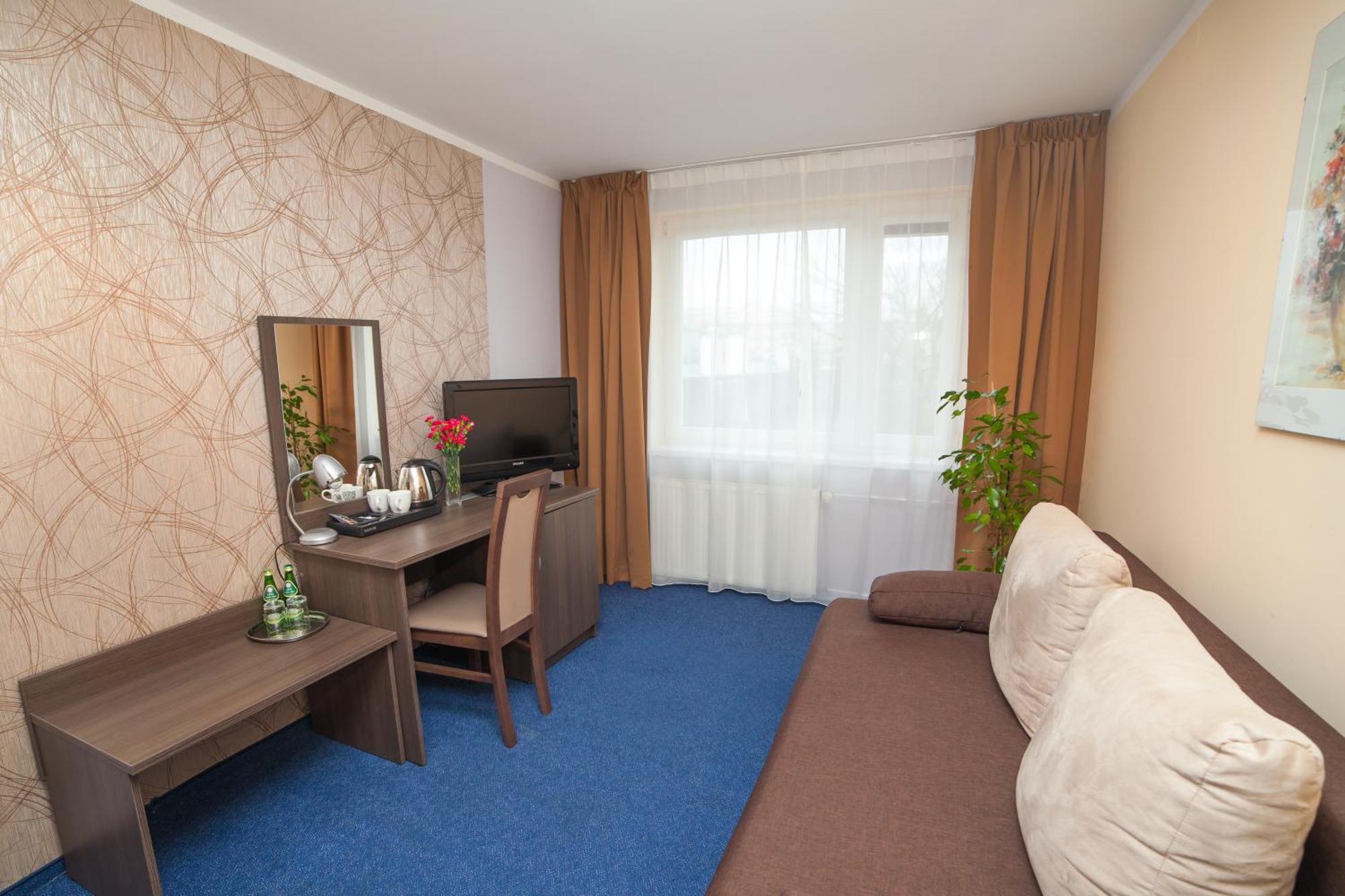 Hotel Ikar ビィドゴシュチュ 部屋 写真